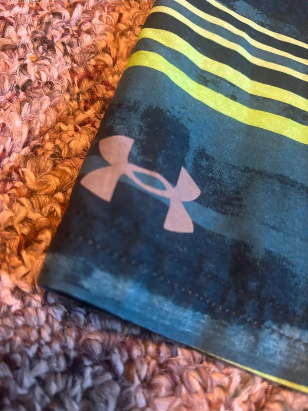 Under Armour Boys Youth Large Swim Trunks with liner Teal Bright green navy